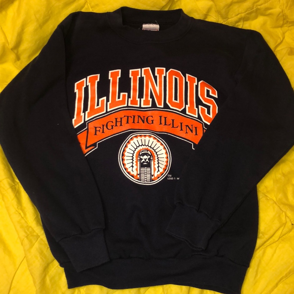 Small U of Illinis sweatshirt